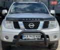 Серый Ниссан Навара, объемом двигателя 2.49 л и пробегом 380 тыс. км за 9899 $, фото 1 на Automoto.ua