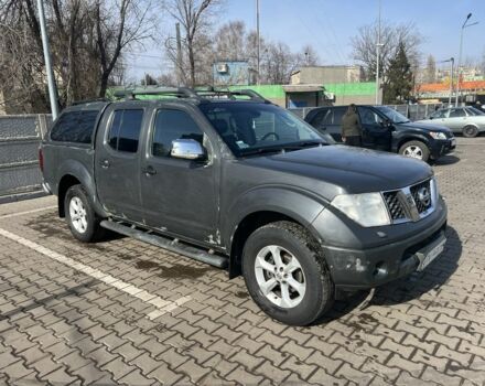Серый Ниссан Навара, объемом двигателя 2.5 л и пробегом 285 тыс. км за 7750 $, фото 3 на Automoto.ua