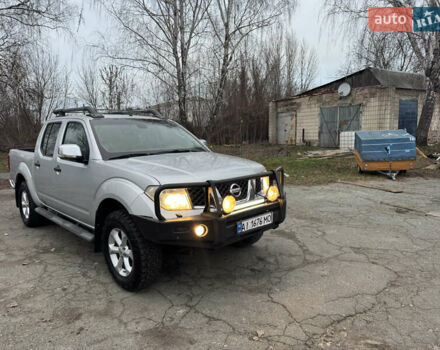 Сірий Ніссан Навара, об'ємом двигуна 2.49 л та пробігом 370 тис. км за 10000 $, фото 13 на Automoto.ua
