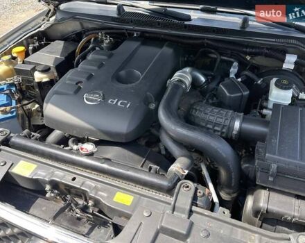 Серый Ниссан Навара, объемом двигателя 2.49 л и пробегом 380 тыс. км за 9899 $, фото 19 на Automoto.ua