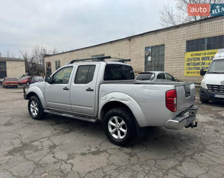 Сірий Ніссан Навара, об'ємом двигуна 2.49 л та пробігом 370 тис. км за 10000 $, фото 4 на Automoto.ua