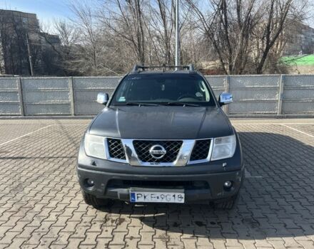 Серый Ниссан Навара, объемом двигателя 2.5 л и пробегом 285 тыс. км за 7500 $, фото 16 на Automoto.ua