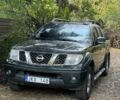 Серый Ниссан Навара, объемом двигателя 2.5 л и пробегом 300 тыс. км за 6000 $, фото 1 на Automoto.ua