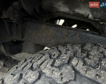 Сірий Ніссан Навара, об'ємом двигуна 2.49 л та пробігом 370 тис. км за 10000 $, фото 10 на Automoto.ua