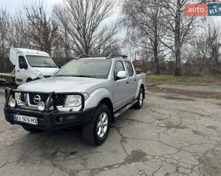 Сірий Ніссан Навара, об'ємом двигуна 2.49 л та пробігом 370 тис. км за 10000 $, фото 6 на Automoto.ua