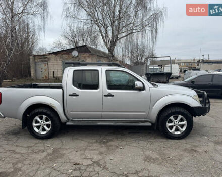 Сірий Ніссан Навара, об'ємом двигуна 2.49 л та пробігом 370 тис. км за 10000 $, фото 1 на Automoto.ua