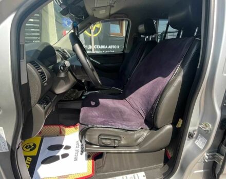 Серый Ниссан Навара, объемом двигателя 2.5 л и пробегом 258 тыс. км за 14200 $, фото 11 на Automoto.ua