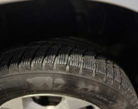 Серый Ниссан Навара, объемом двигателя 2.5 л и пробегом 258 тыс. км за 5400 $, фото 9 на Automoto.ua