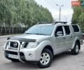 Сірий Ніссан Навара, об'ємом двигуна 2.49 л та пробігом 310 тис. км за 15999 $, фото 1 на Automoto.ua