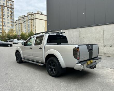 Серый Ниссан Навара, объемом двигателя 2.5 л и пробегом 241 тыс. км за 6950 $, фото 5 на Automoto.ua