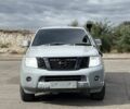 Серый Ниссан Навара, объемом двигателя 2.5 л и пробегом 92 тыс. км за 7800 $, фото 1 на Automoto.ua