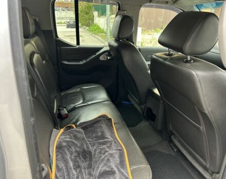 Серый Ниссан Навара, объемом двигателя 2.5 л и пробегом 241 тыс. км за 6950 $, фото 10 на Automoto.ua