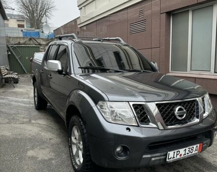 Серый Ниссан Навара, объемом двигателя 0 л и пробегом 441 тыс. км за 8200 $, фото 2 на Automoto.ua