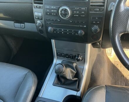 Серый Ниссан Навара, объемом двигателя 2.5 л и пробегом 81 тыс. км за 5999 $, фото 7 на Automoto.ua