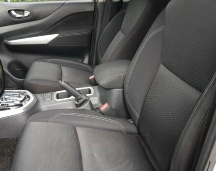 Серый Ниссан Навара, объемом двигателя 0 л и пробегом 200 тыс. км за 23354 $, фото 5 на Automoto.ua