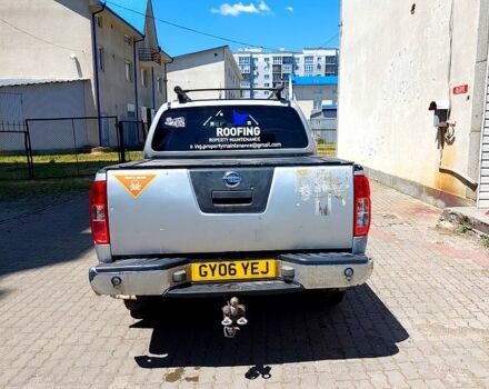 Сірий Ніссан Навара, об'ємом двигуна 2.5 л та пробігом 200 тис. км за 6000 $, фото 5 на Automoto.ua