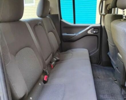 Серый Ниссан Навара, объемом двигателя 2.5 л и пробегом 321 тыс. км за 2700 $, фото 6 на Automoto.ua