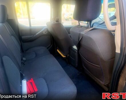 Серый Ниссан Навара, объемом двигателя 2.5 л и пробегом 111 тыс. км за 5200 $, фото 6 на Automoto.ua