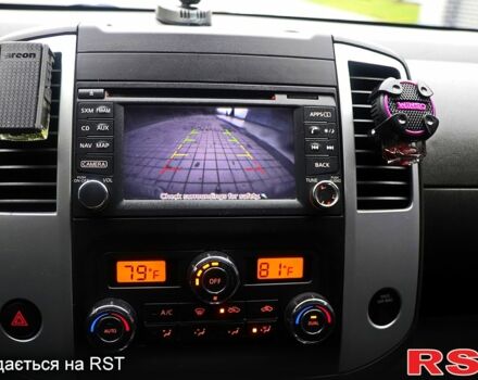 Серый Ниссан Навара, объемом двигателя 4 л и пробегом 122 тыс. км за 17999 $, фото 10 на Automoto.ua