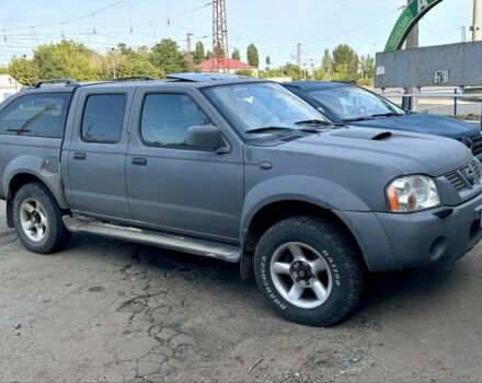 Серый Ниссан Навара, объемом двигателя 2.5 л и пробегом 375 тыс. км за 4842 $, фото 1 на Automoto.ua