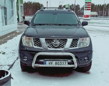 Серый Ниссан Навара, объемом двигателя 2.5 л и пробегом 260 тыс. км за 6264 $, фото 1 на Automoto.ua