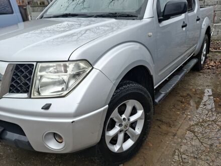 Серый Ниссан Навара, объемом двигателя 0 л и пробегом 170 тыс. км за 5800 $, фото 1 на Automoto.ua