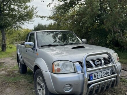 Ниссан Навара 2007 в Луцке на Automoto.ua Серый Ниссан Навара, объемом двигателя 2.5 л и пробегом 291 тыс. км за 5500 $, фото 1 на Automoto.ua