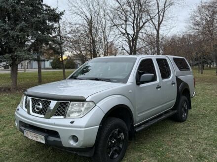 Серый Ниссан Навара, объемом двигателя 2.5 л и пробегом 300 тыс. км за 5800 $, фото 1 на Automoto.ua
