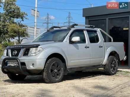 Ниссан Навара 2008 в Киеве на Automoto.ua Серый Ниссан Навара, объемом двигателя 2.49 л и пробегом 380 тыс. км за 10800 $, фото 1 на Automoto.ua
