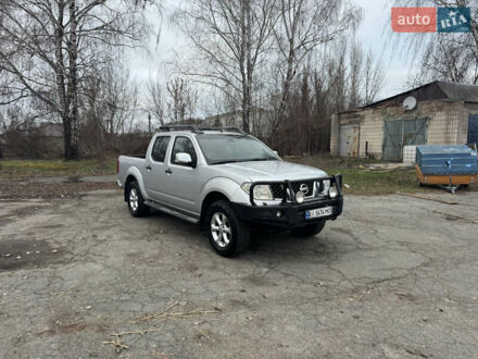 Сірий Ніссан Навара, об'ємом двигуна 2.49 л та пробігом 370 тис. км за 10000 $, фото 1 на Automoto.ua