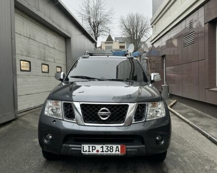 Серый Ниссан Навара, объемом двигателя 0 л и пробегом 441 тыс. км за 8200 $, фото 1 на Automoto.ua