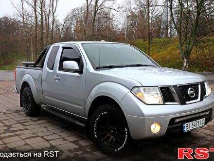 Сірий Ніссан Навара, об'ємом двигуна 4 л та пробігом 122 тис. км за 17999 $, фото 1 на Automoto.ua