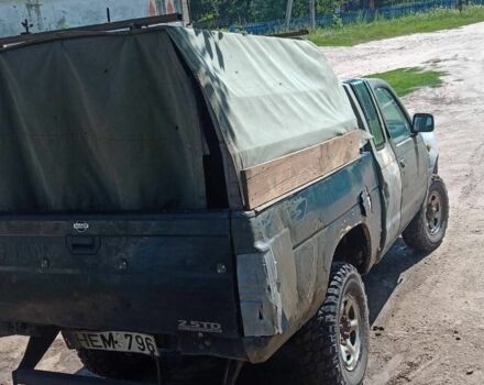 Синій Ніссан Навара, об'ємом двигуна 2.5 л та пробігом 50 тис. км за 2000 $, фото 1 на Automoto.ua