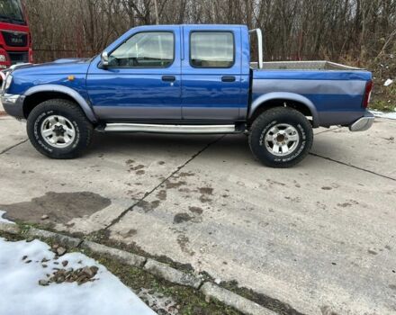 Синий Ниссан Навара, объемом двигателя 0 л и пробегом 125 тыс. км за 5300 $, фото 3 на Automoto.ua