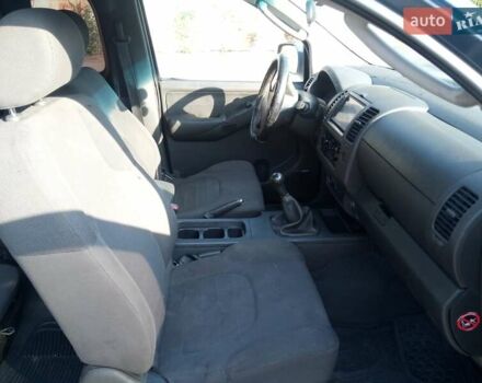 Синий Ниссан Навара, объемом двигателя 2.49 л и пробегом 369 тыс. км за 11900 $, фото 6 на Automoto.ua