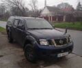 Синий Ниссан Навара, объемом двигателя 2.5 л и пробегом 350 тыс. км за 5500 $, фото 1 на Automoto.ua
