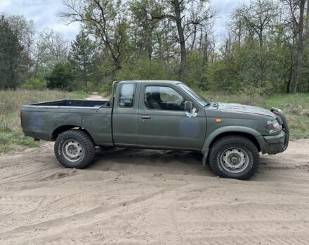 Зелений Ніссан Навара, об'ємом двигуна 2.5 л та пробігом 270 тис. км за 3650 $, фото 3 на Automoto.ua
