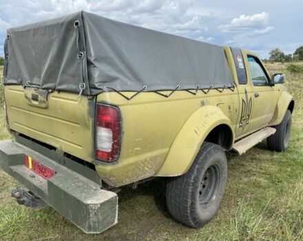 Зелений Ніссан Навара, об'ємом двигуна 2.5 л та пробігом 280 тис. км за 5300 $, фото 4 на Automoto.ua