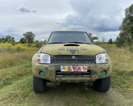 Зелений Ніссан Навара, об'ємом двигуна 2.5 л та пробігом 280 тис. км за 5300 $, фото 1 на Automoto.ua