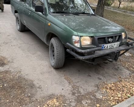Зеленый Ниссан Навара, объемом двигателя 2.5 л и пробегом 300 тыс. км за 2000 $, фото 6 на Automoto.ua
