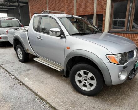 Зеленый Ниссан Навара, объемом двигателя 2.5 л и пробегом 220 тыс. км за 1742 $, фото 11 на Automoto.ua