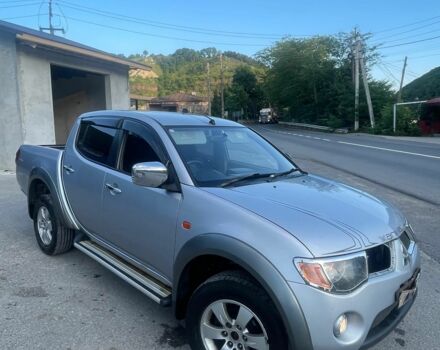 Зеленый Ниссан Навара, объемом двигателя 2.5 л и пробегом 200 тыс. км за 1868 $, фото 18 на Automoto.ua