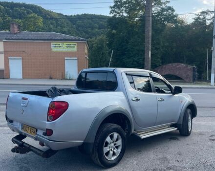 Зелений Ніссан Навара, об'ємом двигуна 2.5 л та пробігом 220 тис. км за 1741 $, фото 7 на Automoto.ua