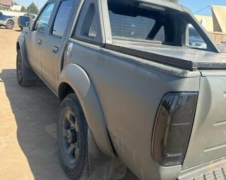 Зеленый Ниссан Навара, объемом двигателя 2.5 л и пробегом 235 тыс. км за 7000 $, фото 2 на Automoto.ua