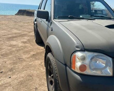 Зеленый Ниссан Навара, объемом двигателя 2.5 л и пробегом 235 тыс. км за 7000 $, фото 6 на Automoto.ua