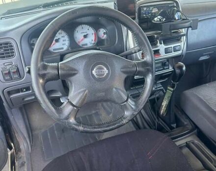 Зеленый Ниссан Навара, объемом двигателя 2.5 л и пробегом 235 тыс. км за 7000 $, фото 4 на Automoto.ua