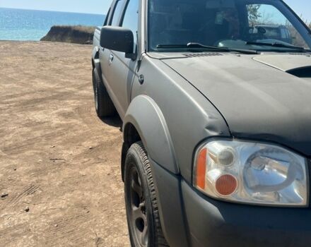 Зелений Ніссан Навара, об'ємом двигуна 2.5 л та пробігом 235 тис. км за 5444 $, фото 3 на Automoto.ua