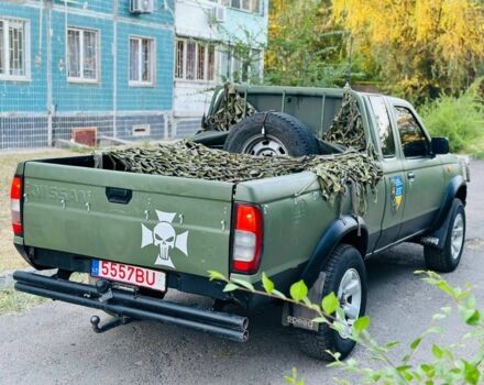 Зелений Ніссан Навара, об'ємом двигуна 2.5 л та пробігом 200 тис. км за 4200 $, фото 18 на Automoto.ua