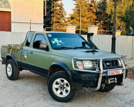 Зелений Ніссан Навара, об'ємом двигуна 2.5 л та пробігом 200 тис. км за 4200 $, фото 1 на Automoto.ua