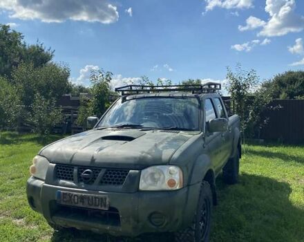 Зелений Ніссан Навара, об'ємом двигуна 2.5 л та пробігом 236 тис. км за 5800 $, фото 3 на Automoto.ua